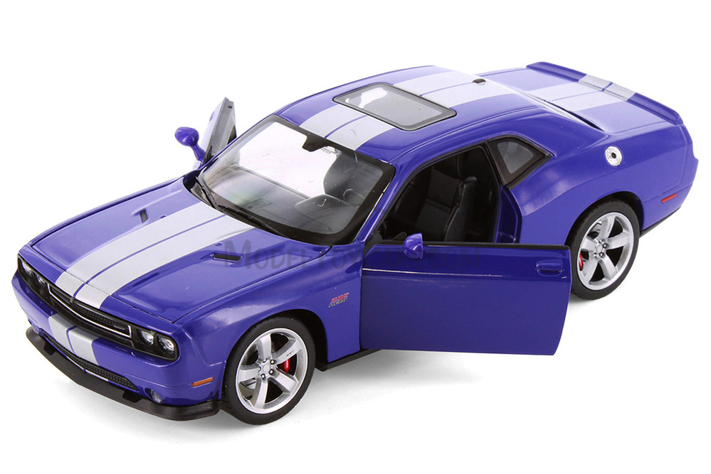 Box of 4 2013 Dodge Challenger SRT Hard Top, ASSTD - Showcasts® 24049/4D - 1/24 Scale Diecast Model Toy Cars