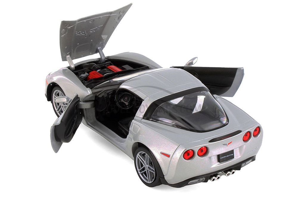 Box of 4 2007 Chevy Corvette Hardtop, ASSTD - Showcasts® 22504/4D - 1/24 Scale Diecast Model Toy Cars
