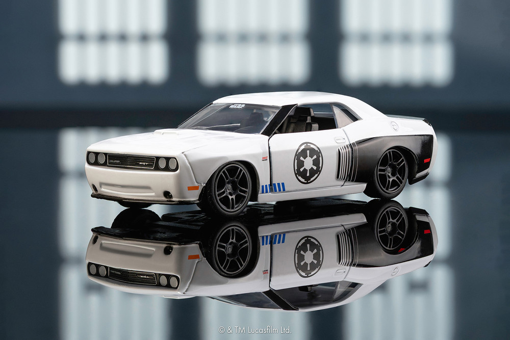 2012 Dodge Challenger SRT8 Stormtrooper, Star Wars - Jada Toys 36915 - 1/32 Scale Diecast Model Toy Car