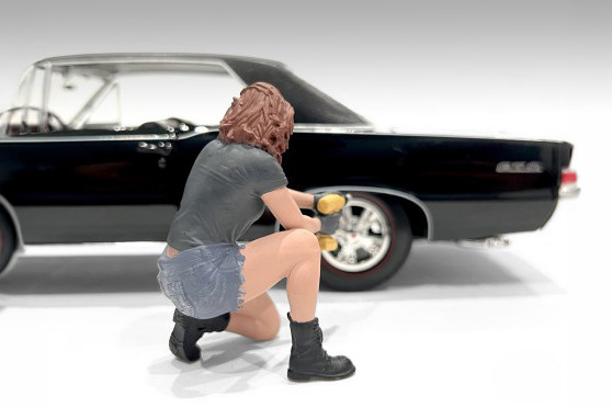 "Muscle Mechanics" Figure #3, Gray/Blue - Showcasts AD-25203 - 1/24 Scale Resin Diorama Figurine