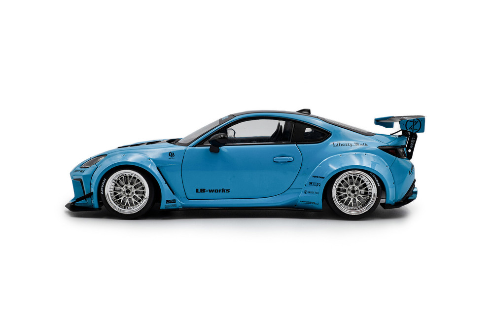 2024 Toyota GR86 w/Liberty Walk Body Kit, Baby Blue - Solido S1813601 - 1/18 Scale Diecast Model Toy Car
