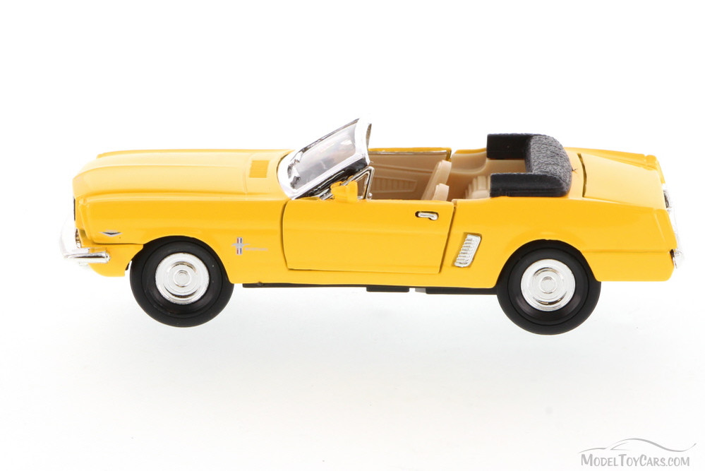 1965 Ford Mustang Convertible, Yellow - Superior 5719 - 1/34 scale diecast model car