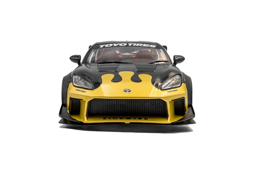 2024 Toyota GR86 w/Liberty Walk Body Kit, Black/Gold - Solido