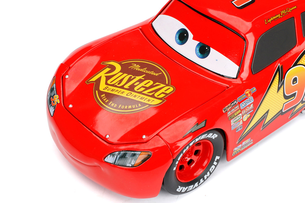 Disney Pixar CARS Lightning McQueen, Red - Jada 98099 - 1/24 Scale