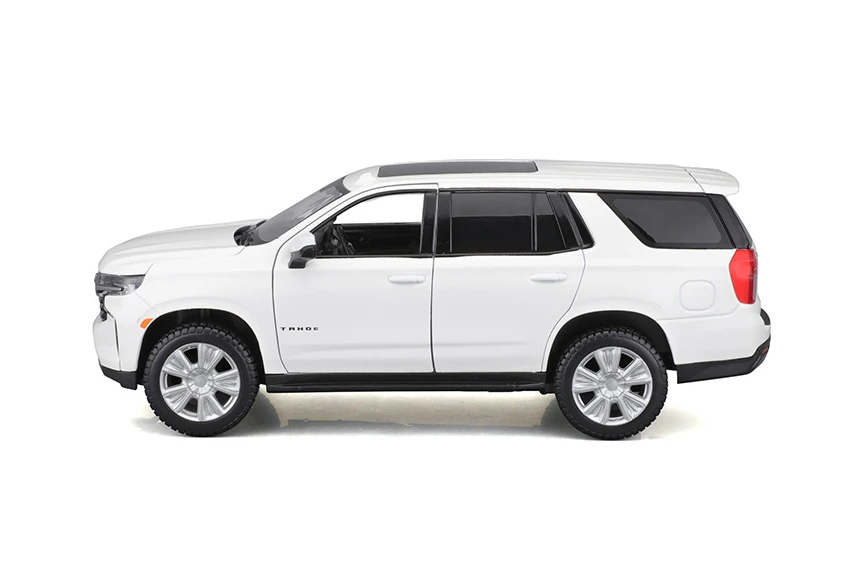 2021 Chevy Tahoe, White - Maisto 31533WT - 1/26 Scale Diecast Model Toy Car
