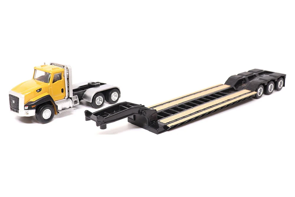 Caterpillar CT660 Day Cab Tractor w/Lowboy Trailer & Cat 163H Motor Grader, Yellow - Diecast Masters 84414 - 1/87 Scale Diecast Model Toy Car