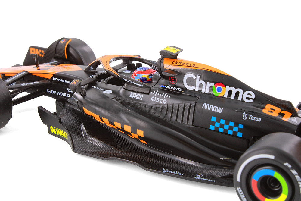 Box of 4 2023 McLaren MCL60 F1 "Singapore GP", #81 Piastri / #4 Norris - Showcasts® 221290A1D - 1/24 Scale Diecast Model Toy Cars