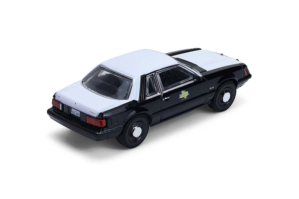 1982 Ford Mustang SSP "Texas Department of Public Safety Highway Patrol", Black/White - Greenlight 30542/48 - 1/64 Scale Diecast Model Toy Car