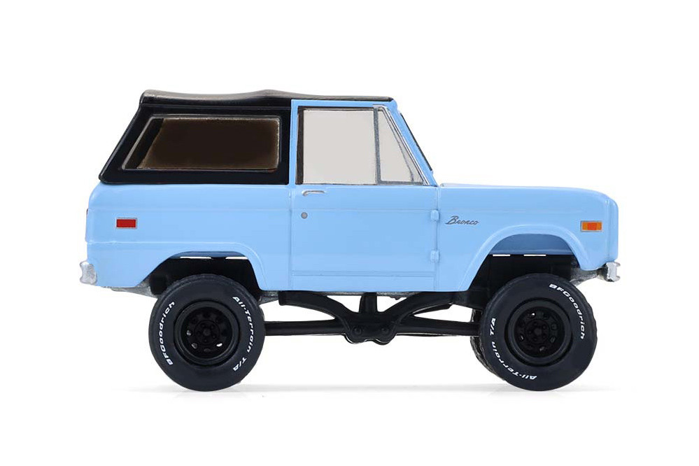 1972 Ford Bronco Custom SUV, Blue - Greenlight 37330F/48 - 1/64 Scale Diecast Model Toy Car