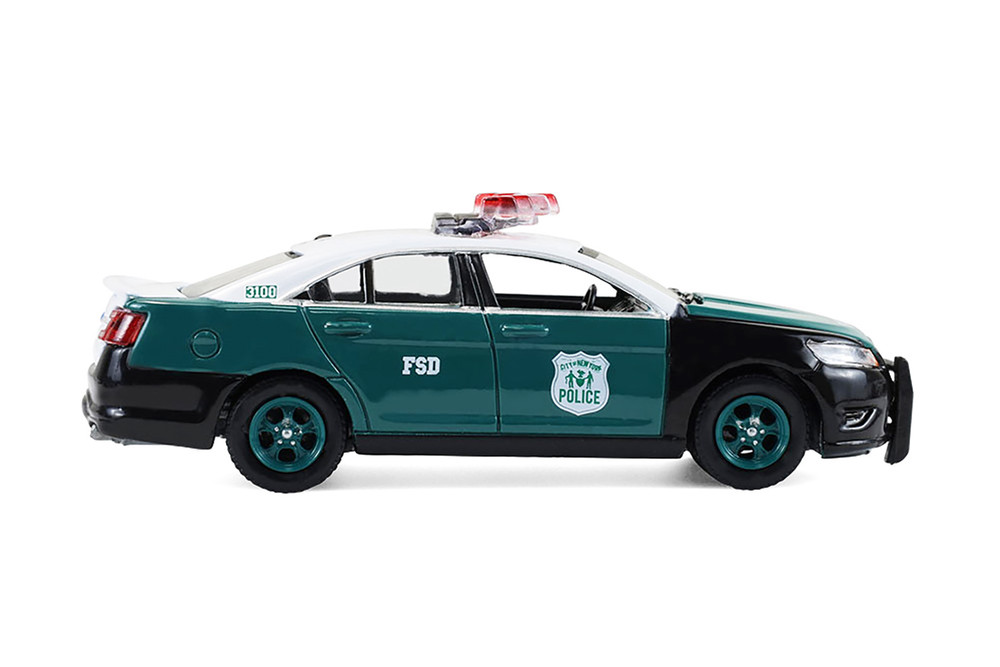 2014 Ford Taurus "New York Police Department (NYPD) Vintage Tribute Livery", Green/White - Greenlight 43050B/48 - 1/64 Scale Diecast Model Toy Car