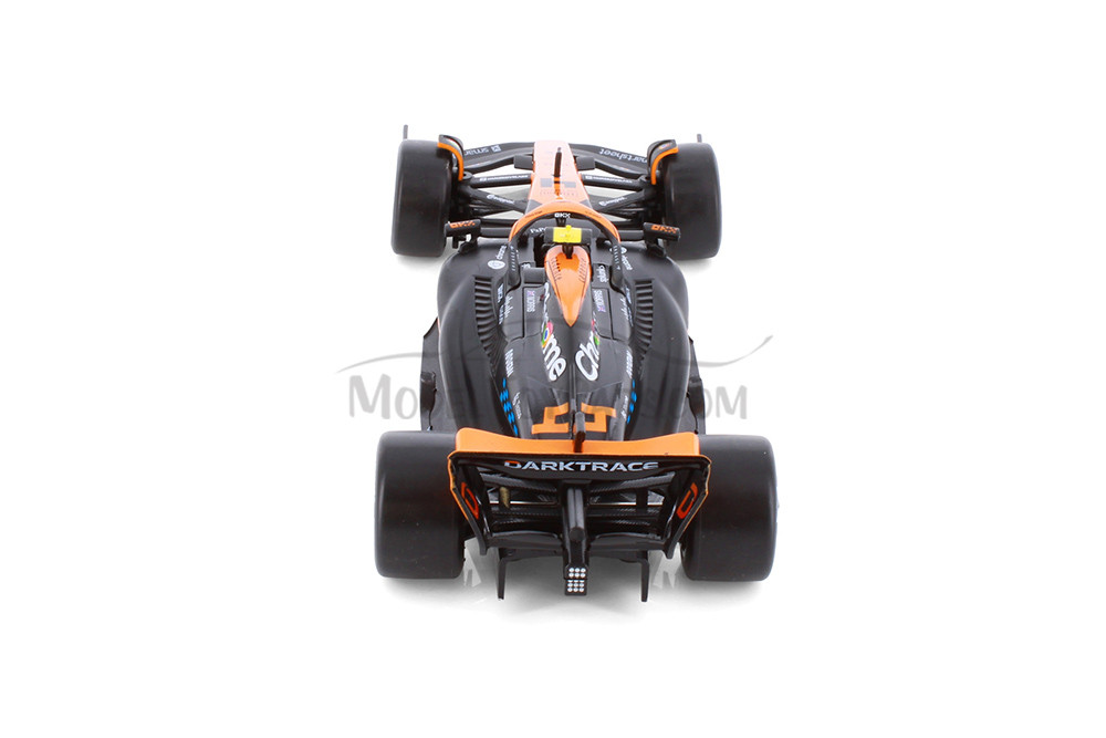 2023 McLaren MCL60 F1 "Singapore GP", #4 Lando Norris - Showcasts® 221290A1D - 1/24 Scale Diecast Model Toy Car