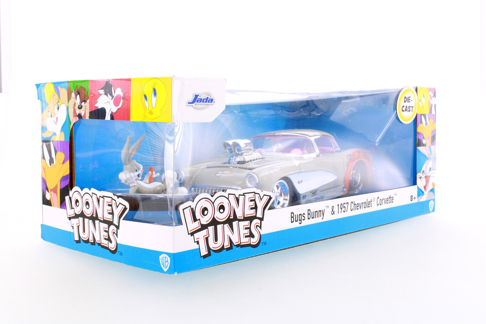 1957 Chevy Corvette w/Bugs Bunny Figure, Looney Tunes - Jada Toys R-23863 - 1/24 scale Diecast Car