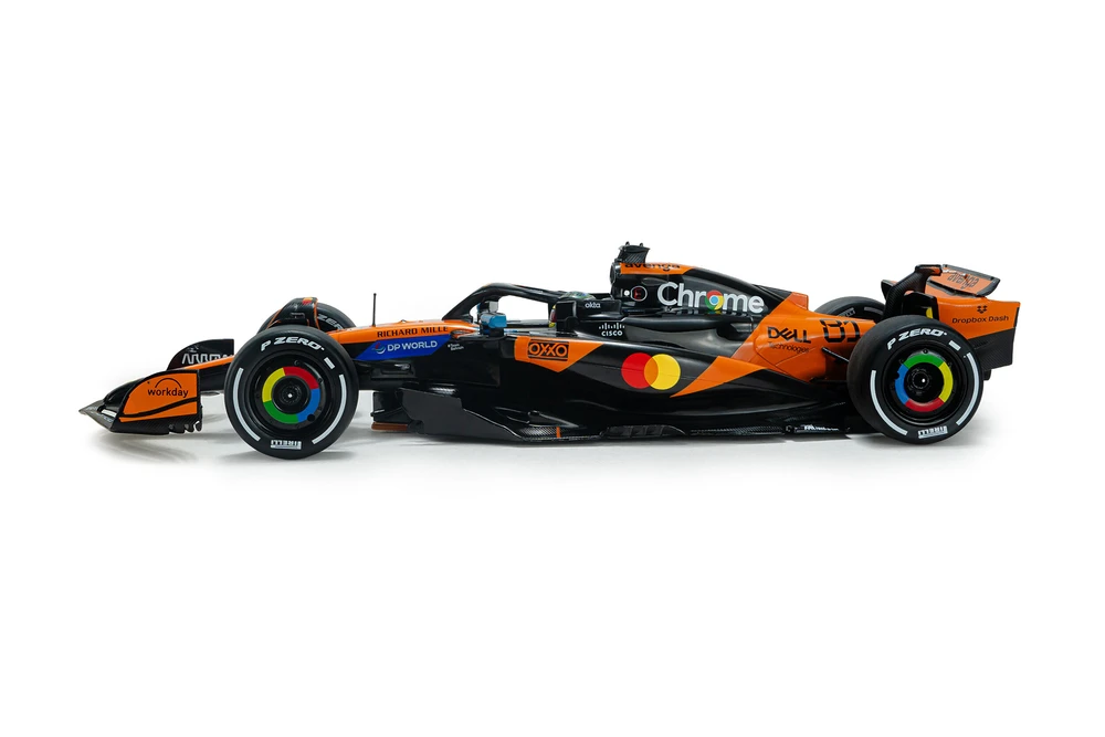 McLaren F1 Team MCL39 GP China 2025, #81 Oscar Piastri - Solido S1818702 - 1/18 Scale Diecast Model Toy Car
