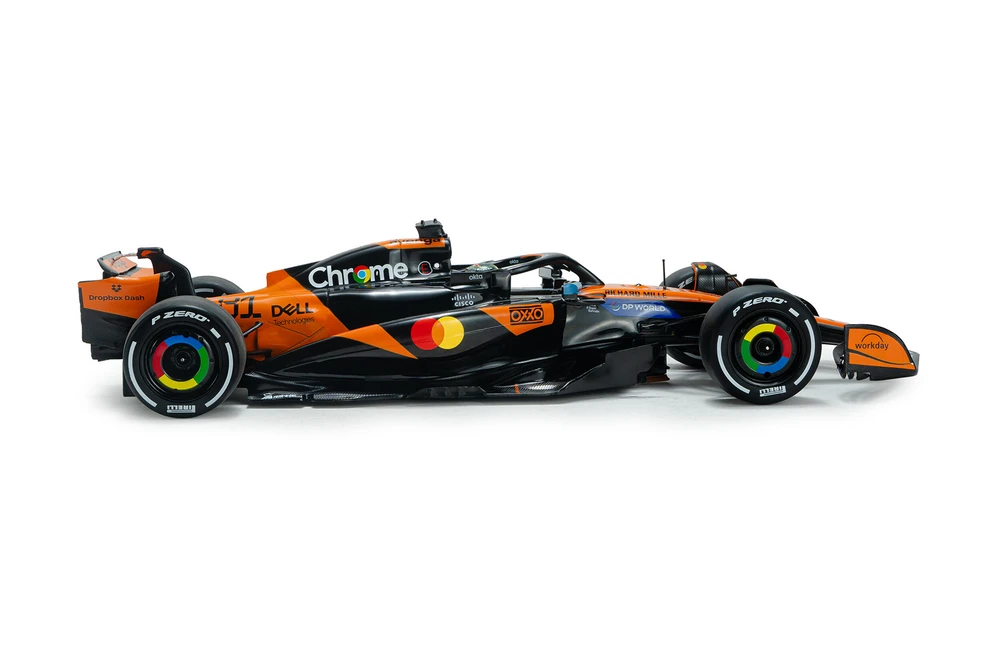 McLaren F1 Team MCL39 GP China 2025, #81 Oscar Piastri - Solido S1818702 - 1/18 Scale Diecast Model Toy Car