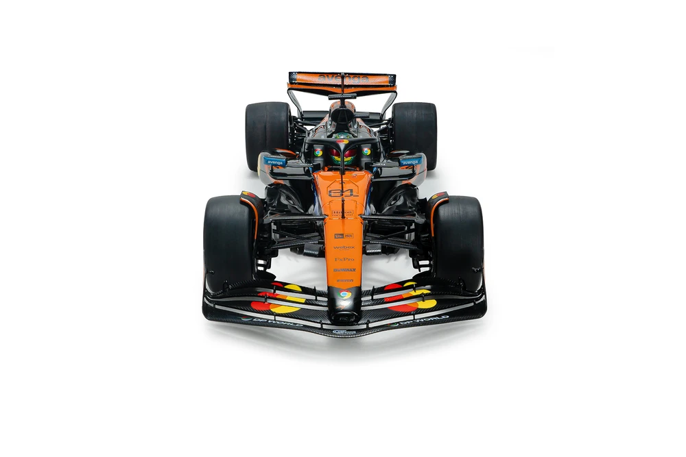 McLaren F1 Team MCL39 GP China 2025, #81 Oscar Piastri - Solido S1818702 - 1/18 Scale Diecast Model Toy Car