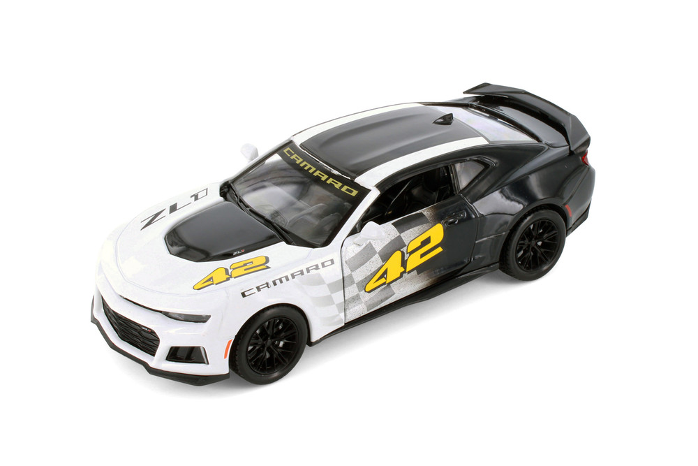 Box of 4 2017 Chevy Camaro ZL1 #42 "GT Racing", Black/White - Showcasts 73797D - 1/24 Scale Diecast Model Toy Car