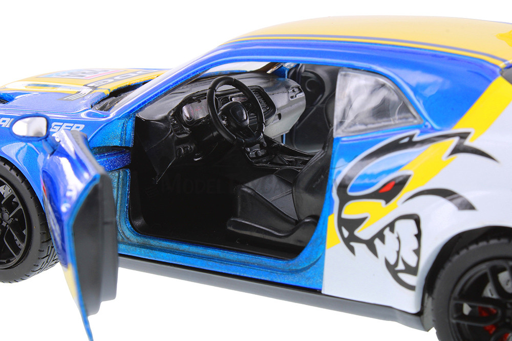 Box of 4 2018 Dodge Challenger SRT Hellcat Widebody #284 "GT Racing", Blue - Showcasts® 73792D - 1/24 Scale Diecast Model Toy Cars