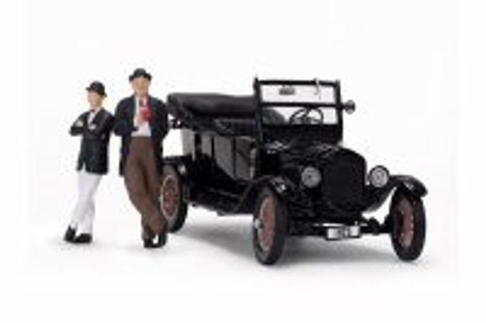 1925 Ford Model T Touring w/Laurel & Hardy Figures, Black - Sun Star 1905B, 1/24 scale Diecast Car