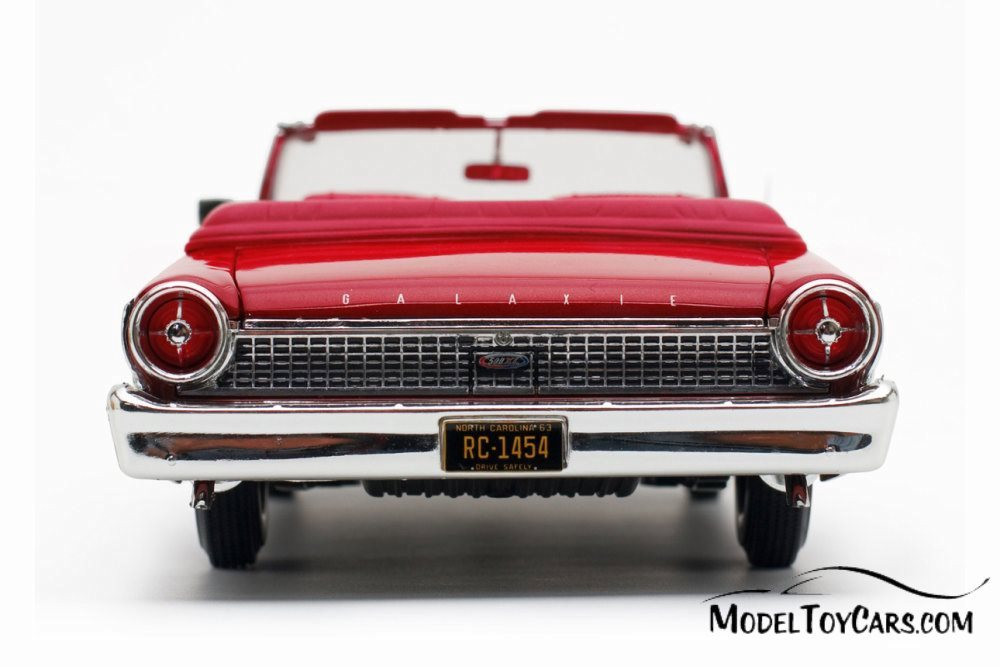 1963 Ford Galaxie 500/XL Open Convertible, Chestnut Brown - Sun