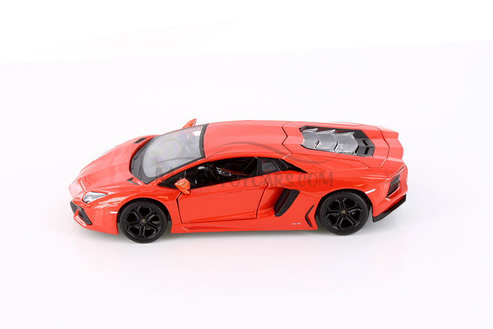 Lamborghini Aventador LP700-4, Orange - Maisto 34210 - 1/24 Diecast Car (Brand New, but NOT IN BOX)