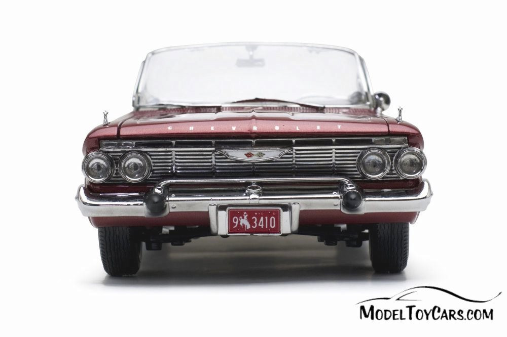 1961 Chevrolet Impala Sport Coupe – Honduras Maroon