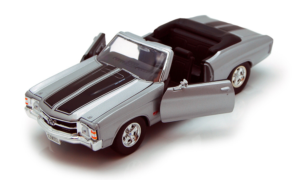 1971 Chevy Chevelle SS454 Convertible, Silver - Welly 22089 - 1/24 scale Diecast Model Toy Car