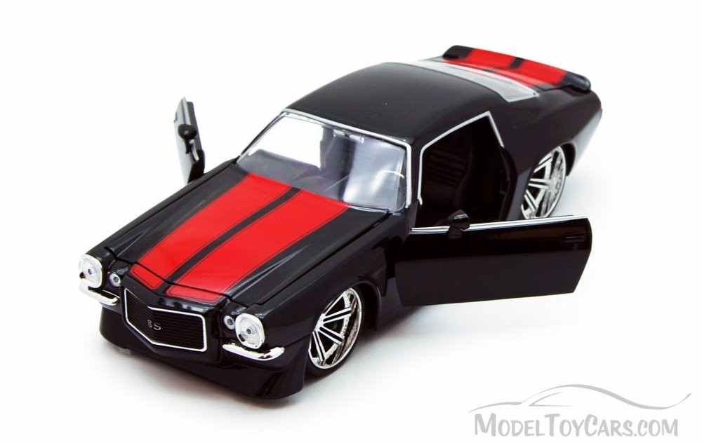 1971 Chevy Camaro, Black w/ Red Stripes - Jada Toys 90535