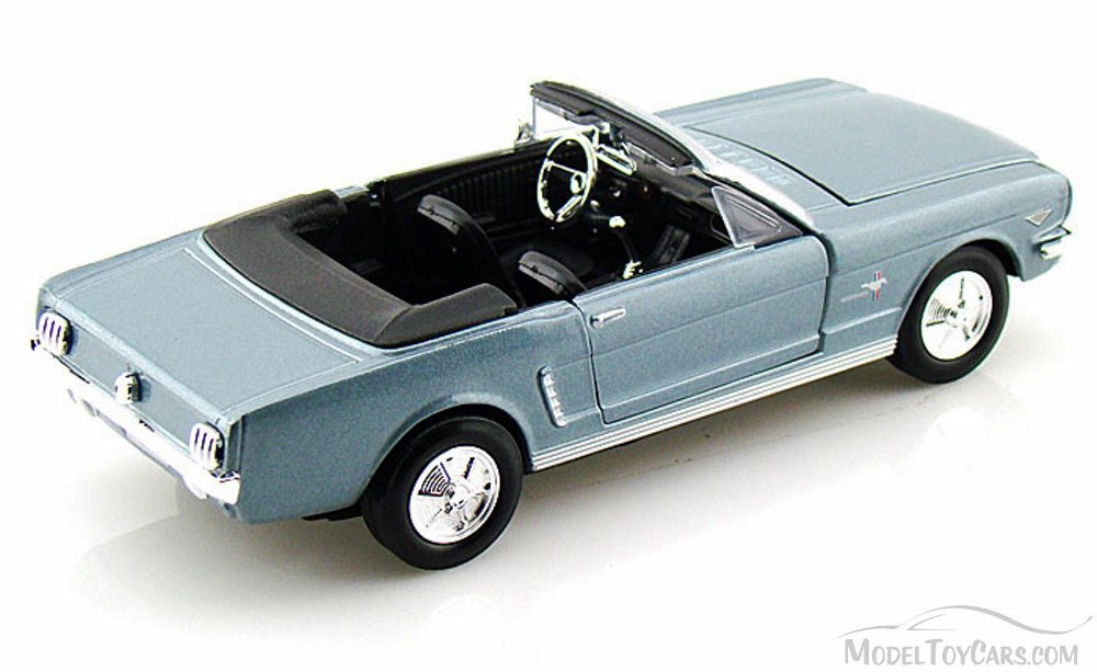 1964.5 Ford Mustang Convertible- Motormax Premium American 73212 - 1/24 Scale Diecast Model Car