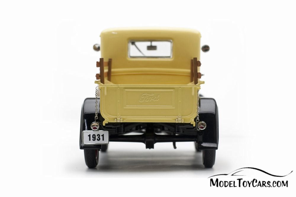 Miniature Ford Model A 1/18 Sun Star Roadster Jaune/noire 1931