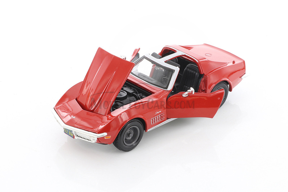 1970 Chevy Corvette T-Top, Red - Maisto 34202 - 1/24 Scale Diecast Model Toy Car