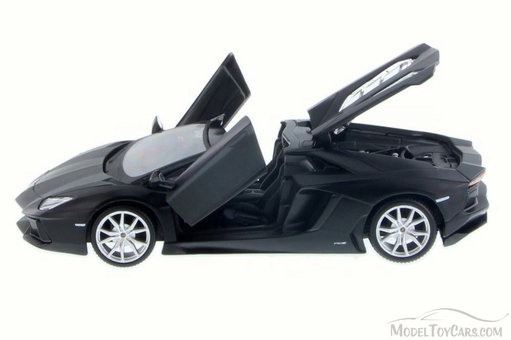 Lamborghini Aventador LP 700-4 Roadster Convertible,   31504MK - 1/24 Scale Diecast Model Toy Car