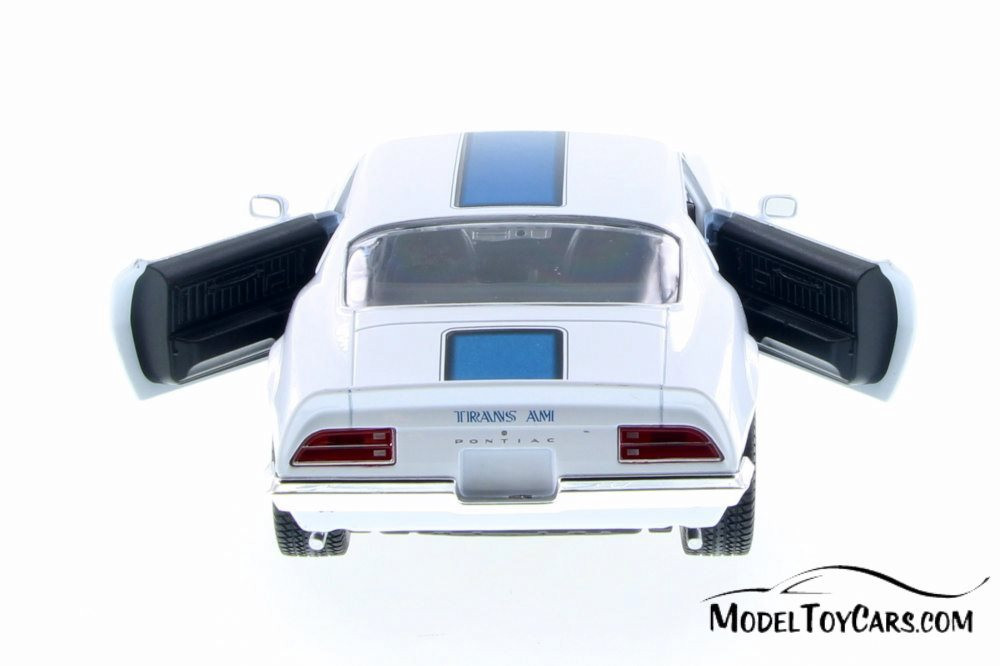 1972 Pontiac Firebird Trans AM,  White w/ Blue - Welly 28075D - 1/24 Scale Diecast Model Toy Car