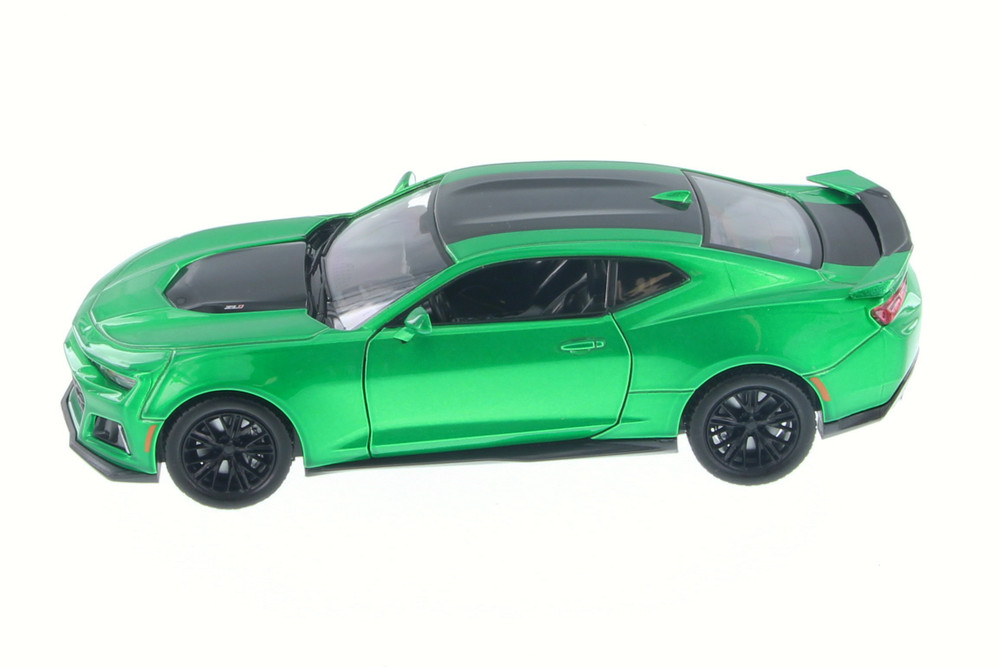 2017 Chevrolet Camaro ZL1 Hard Top, Green - Motor Max 79351AC/GN - 1/24 Scale Diecast Model Toy Car