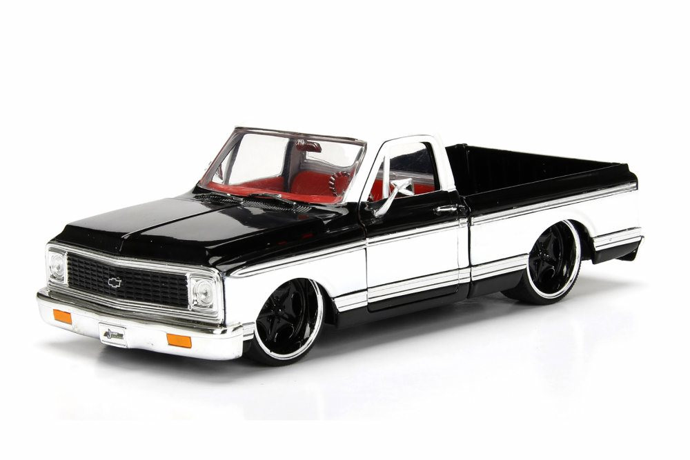1972 Chevy Cheyenne, Black - Jada 99047/4 - 1/24 scale Diecast