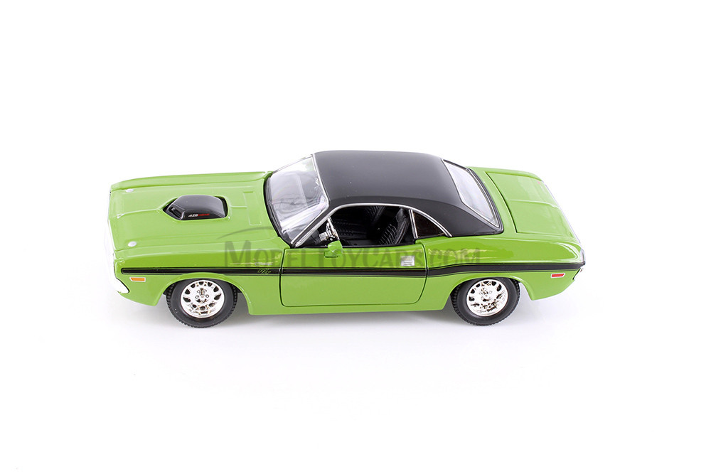 1970 Dodge Challenger R/T Coupe Hard Top, Green - Maisto 31263GN - 1/24 scale Diecast Model Toy Car