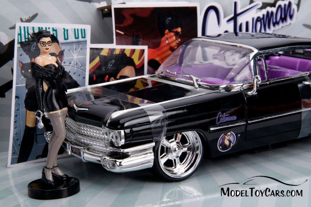 1959 Cadillac Coupe Deville with Catwoman Figurine, 30458 - 1/24 scale  Diecast Model Toy Car