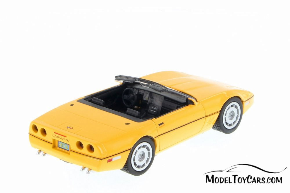 1986 Chevy Corvette Convertible, Yellow - Showcasts 73298YL/6 - 1/24 scale Diecast Model Toy Car