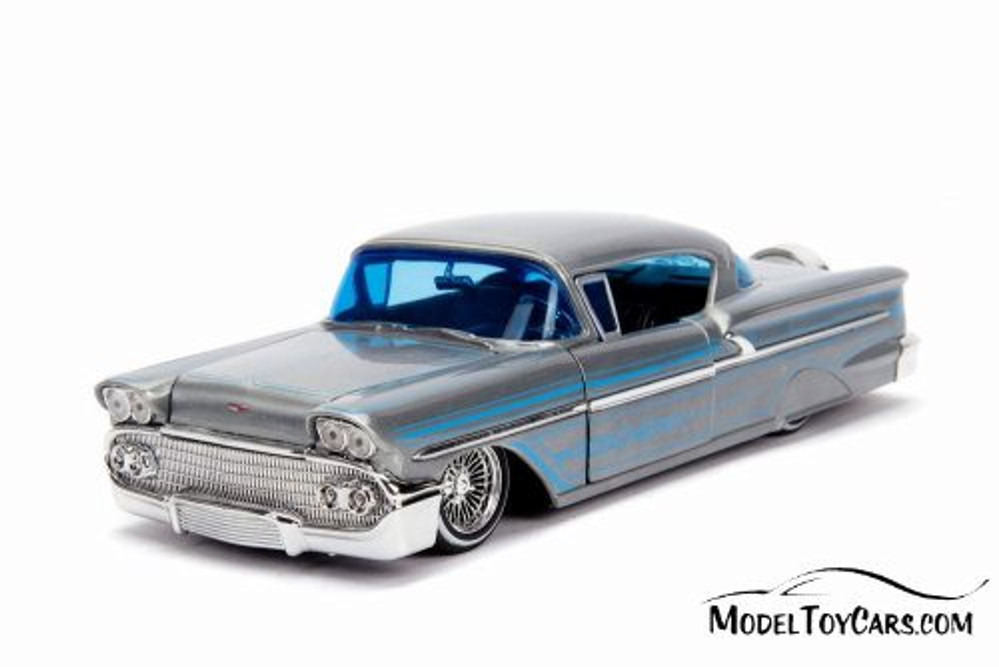 1958 Chevy Impala Hard Top with Diecast Mosaic Tile, Silver with Blue - Jada 31082 - 1/24 Scale Diecast Model Toy Car