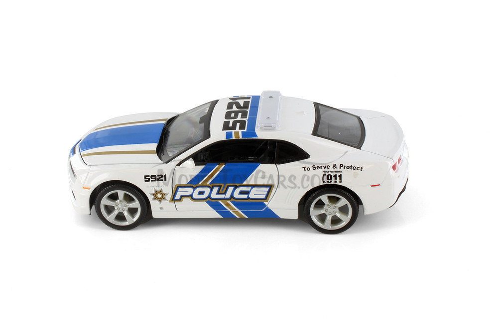 Chevy Camaro SS RS Police Car, White - Maisto 31161 - 1/18 Scale Diecast Model Toy Car