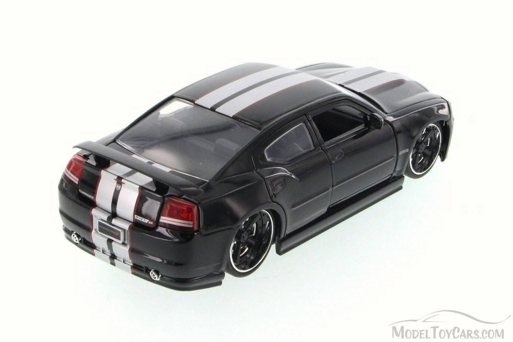 2006 Dodge Charger SRT8, Black - JADA 96807YV - 1/24 Scale Diecast