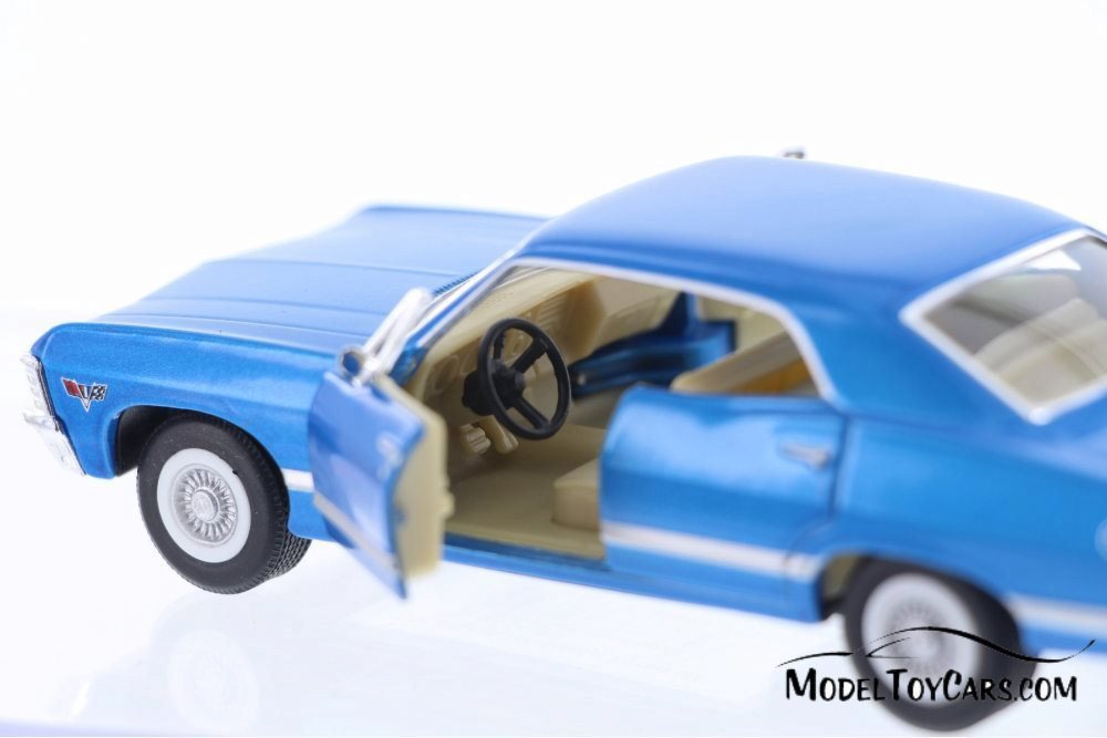 1967 Chevy Impala Hard Top, Blue - Kinsmart 5418D - 1/43 Scale