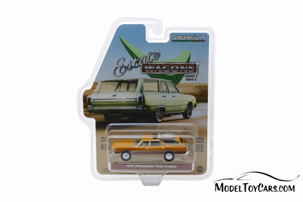 1970 Oldsmobile Vista Cruiser, Nugget Gold and Wood Grain - Greenlight 29950/48 - 1/64 Scale Diecast Model Toy Car