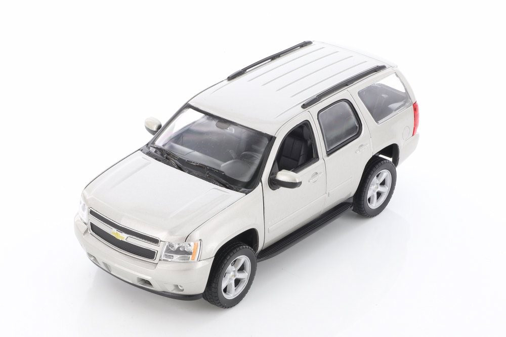 2008 Chevy Tahoe, Silver - Welly 22509/4D - 1/24 scale Diecast