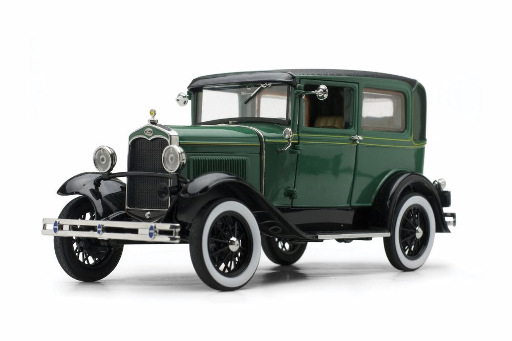 1931 Ford Model A Tudor, Balsam Green Vagabond Green - Sun Star 6105GN - 1/18 scale Diecast Model Toy Car