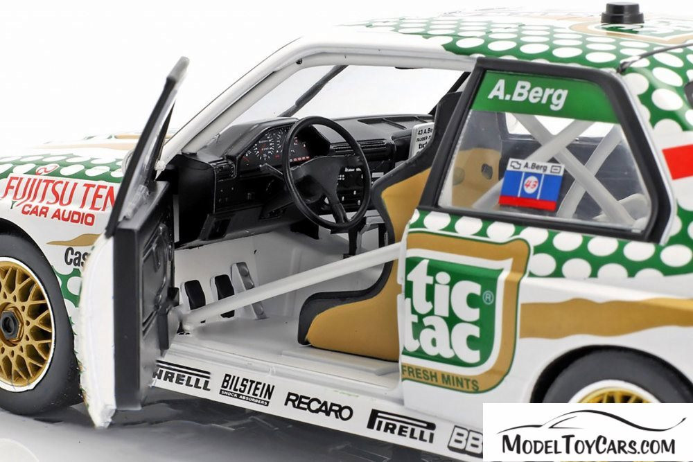 AUTO art 1/18 BMW M3(E30) DTM 1991 ミニカー 1/18 AUTOart BMW E30 M3 DTM 1991 Diecast Car Model