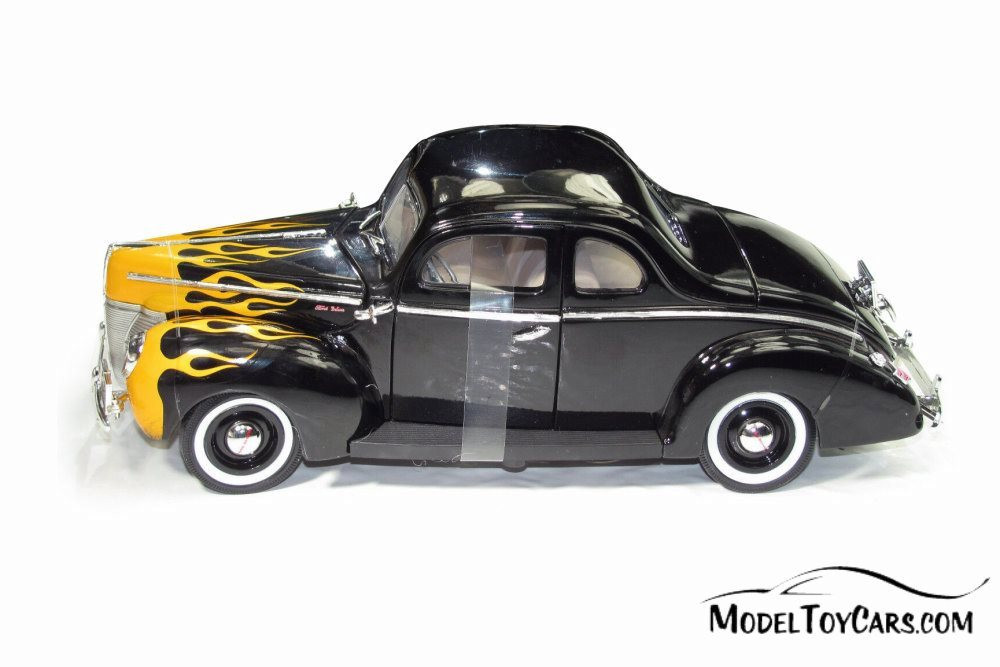 1940 Ford Deluxe Hardtop, Black with Yellow Flames - Motor Max 73108TC/BKF - 1/18 scale Diecast Model Toy Car