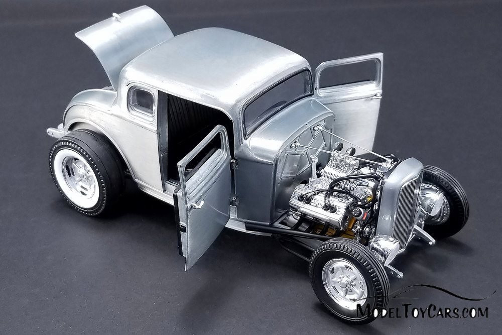 1932 Ford 5 Window Hot Rod Coupe, Silver - Acme 1805013 - 1/18 Scale Diecast Model Toy Car
