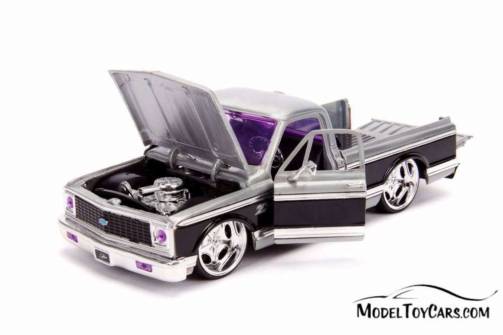 1972 Chevy Cheyenne Pick Up Truck with Mosaic Tile, Silver and Black - Jada  31074 - 1/24 Scale Diecast Model Toy Car