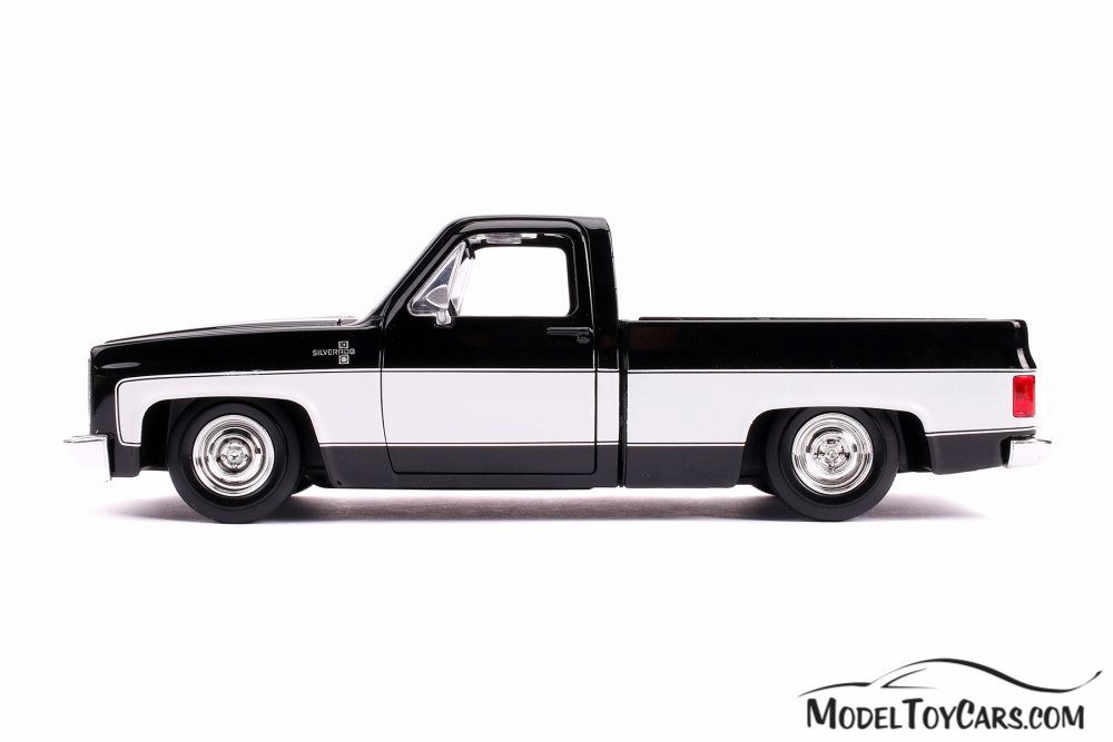 1985 Chevy C10 Pickup Stock, Black - Jada 31623DP1 - 1/24 scale