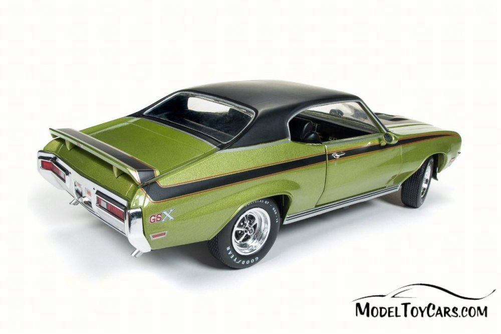 1971 Buick Skylark GSX Hard Top, Limemist Green - Auto World AMM1117 - 1/18 Scale Diecast Model Toy Car